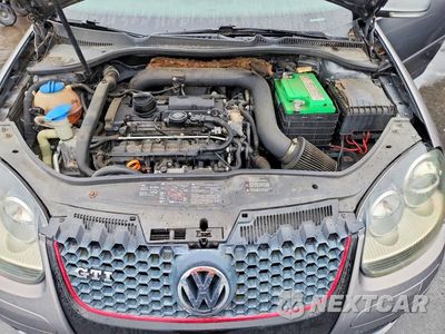 Zdjęcie 11 z 12 samochodu: 2007 VOLKSWAGEN NEW GTI VIN:WVWEV71K77W056055 - miniatura