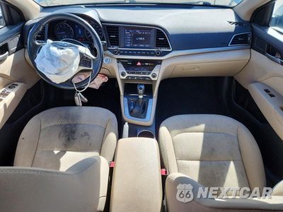 Zdjęcie 8 z 12 samochodu: 2018 HYUNDAI ELANTRA VALUE EDITION VIN:5NPD84LF4JH305118 - miniatura