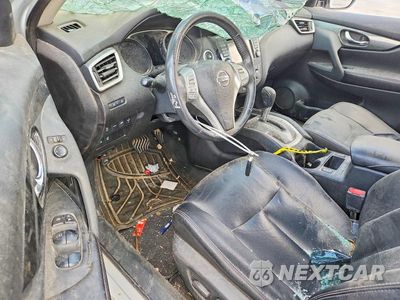 Zdjęcie 8 z 14 samochodu: 2016 NISSAN ROGUE SL VIN:5N1AT2MTXGC759366 - miniatura