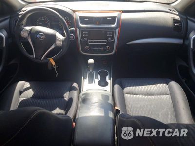 Zdjęcie 8 z 12 samochodu: 2017 NISSAN ALTIMA 2.5 S VIN:1N4AL3AP6HC243188 - miniatura