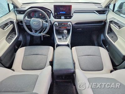 Zdjęcie 8 z 13 samochodu: 2023 TOYOTA RAV4 XLE VIN:2T3W1RFV8PW275636 - miniatura