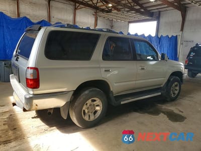 Trzecie zdjęcie samochodu z tyłu: 1999 TOYOTA 4RUNNER SR5 VIN:JT3GN86R2X0121454 - miniatura