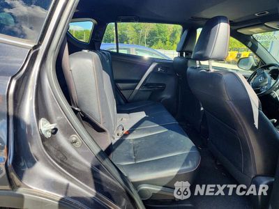 Zdjęcie 11 z 14 samochodu: 2018 TOYOTA RAV4 SE VIN:JTMJFREV7JJ743505 - miniatura