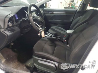 Zdjęcie 7 z 12 samochodu: 2019 HYUNDAI ELANTRA SE VIN:5NPD74LFXKH471227 - miniatura