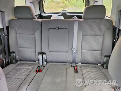 Zdjęcie 10 z 13 samochodu: 2019 GMC YUKON SLE VIN:1GKS2AKC5KR387809 - miniatura