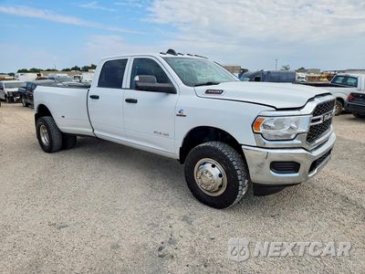 Czwarte zdjęcie samochodu z boku: 2021 RAM 3500 TRADESMAN VIN:3C63RRGJ2MG588479 - miniatura