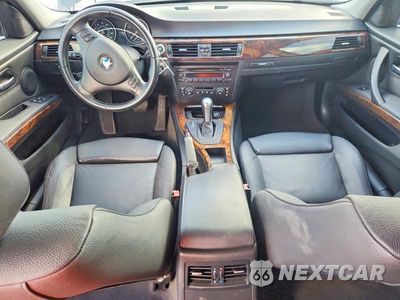 Zdjęcie 8 z 13 samochodu: 2006 BMW 325 I VIN:WBAVB13526PT25713 - miniatura