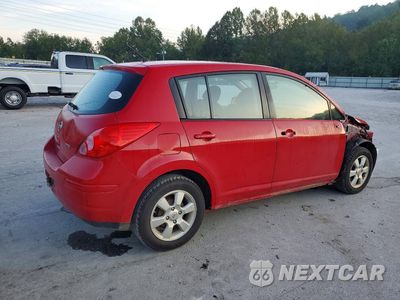 Trzecie zdjęcie samochodu z tyłu: 2012 NISSAN VERSA 1.8 S VIN:3N1BC1CP2CK251648 - miniatura