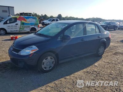 2008 NISSAN VERSA 1.8 S 3N1BC11E48L372748 - główne zdjęcie licytacji z USA - miniatura
