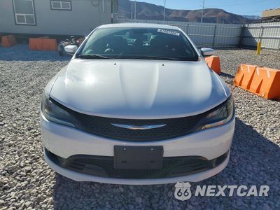 Piąte zdjęcie samochodu w środku: 2015 CHRYSLER 200 S VIN:1C3CCCBG0FN613770 - miniatura