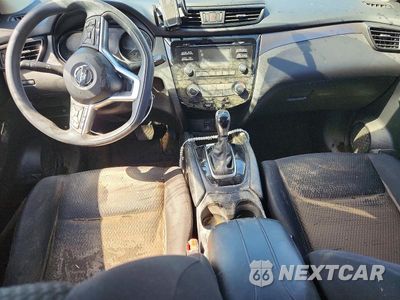 Zdjęcie 8 z 12 samochodu: 2018 NISSAN ROGUE SPORT S VIN:JN1BJ1CP9JW108719 - miniatura