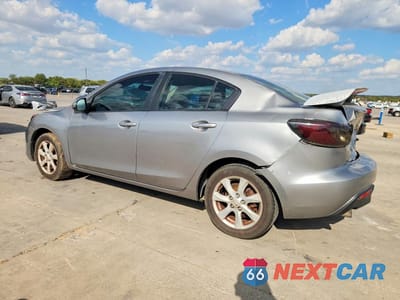 Drugie zdjęcie samochodu z przodu: 2011 MAZDA 3 I VIN:JM1BL1VF0B1445547 - miniatura
