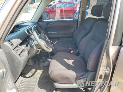 Zdjęcie 7 z 13 samochodu: 2005 SCION XB BASE VIN:JTLKT324150188931 - miniatura
