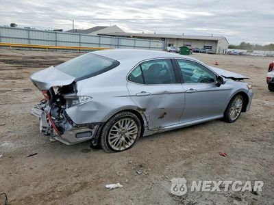Trzecie zdjęcie samochodu z tyłu: 2018 TOYOTA CAMRY XLE VIN:4T1B11HK0JU053742 - miniatura