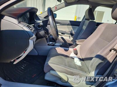 Zdjęcie 7 z 12 samochodu: 2011 HONDA ACCORD LX VIN:1HGCP2F38BA084461 - miniatura