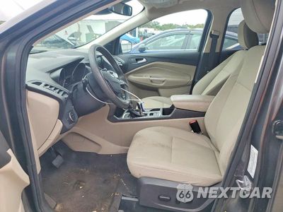 Zdjęcie 7 z 13 samochodu: 2019 FORD ESCAPE SE VIN:1FMCU0GD5KUB11578 - miniatura