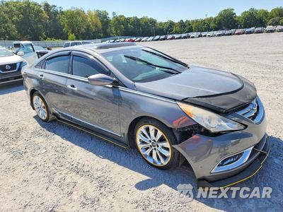Czwarte zdjęcie samochodu z boku: 2013 HYUNDAI SONATA SE VIN:5NPEC4AC2DH596038 - miniatura