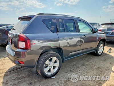 Trzecie zdjęcie samochodu z tyłu: 2016 JEEP COMPASS SPORT VIN:1C4NJDBB4GD542889 - miniatura