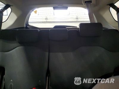 Zdjęcie 10 z 13 samochodu: 2010 HONDA FIT SPORT VIN:JHMGE8H45AS013580 - miniatura