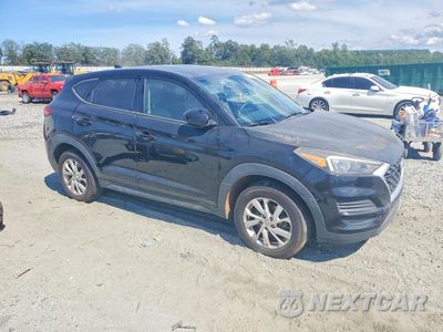 Czwarte zdjęcie samochodu z boku: 2019 HYUNDAI TUCSON SE VIN:KM8J23A46KU887242 - miniatura