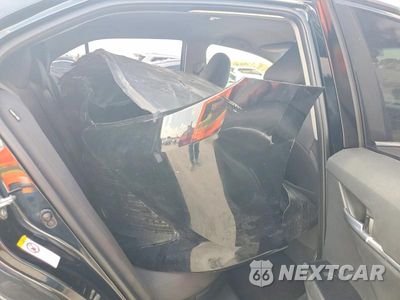 Zdjęcie 10 z 13 samochodu: 2018 TOYOTA CAMRY LE VIN:4T1B31HK5JU503430 - miniatura