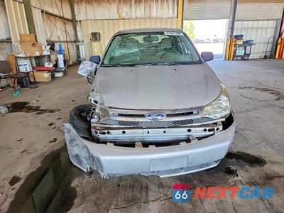 Piąte zdjęcie samochodu w środku: 2011 FORD FOCUS SE VIN:1FAHP3FN4BW181368 - miniatura