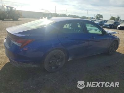 Trzecie zdjęcie samochodu z tyłu: 2022 HYUNDAI ELANTRA SEL VIN:KMHLM4AG9NU321261 - miniatura