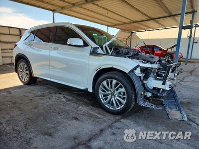 Czwarte zdjęcie samochodu z boku: 2024 INFINITI QX5 VIN:3PCAJ5BA7RF105279 - miniatura
