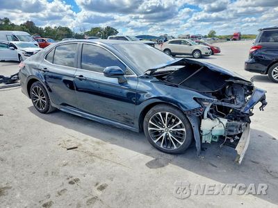 Czwarte zdjęcie samochodu z boku: 2018 TOYOTA CAMRY SE VIN:4T1B11HK1JU651547 - miniatura