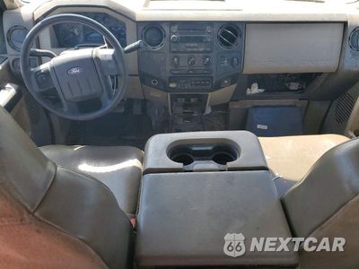 Zdjęcie 8 z 12 samochodu: 2008 FORD F350 SUPER DUTY VIN:1FDWX36RX8EC78069 - miniatura