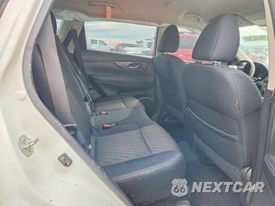 Zdjęcie 11 z 13 samochodu: 2017 NISSAN ROGUE S VIN:5N1AT2MTXHC831667 - miniatura