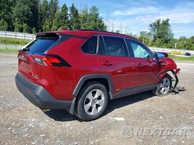 Trzecie zdjęcie samochodu z tyłu: 2021 TOYOTA RAV4 LE VIN:4T3LWRFV2MU032453 - miniatura