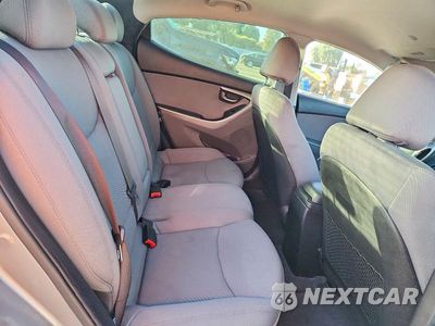 Zdjęcie 10 z 12 samochodu: 2013 HYUNDAI ELANTRA GLS VIN:5NPDH4AE1DH270892 - miniatura
