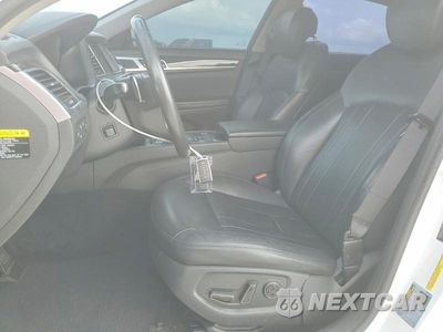 Zdjęcie 7 z 12 samochodu: 2017 GENESIS G80 3.8 VIN:KMHGN4JE6HU203931 - miniatura