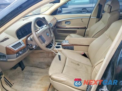 Zdjęcie 7 z 12 samochodu: 2006 BMW 750 I VIN:WBAHL83576DT05011 - miniatura