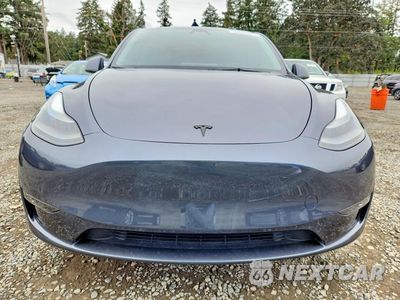 Piąte zdjęcie samochodu w środku: 2023 TESLA MODEL Y VIN:7SAYGDEF0PF883194 - miniatura