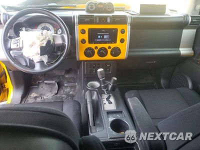 Zdjęcie 8 z 13 samochodu: 2007 TOYOTA FJ CRUISER BASE VIN:JTEBU11F470086036 - miniatura