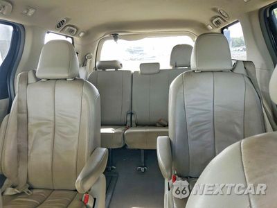 Zdjęcie 10 z 13 samochodu: 2014 TOYOTA SIENNA XLE 7-PASSENGER VIN:5TDDK3DC2ES076972 - miniatura