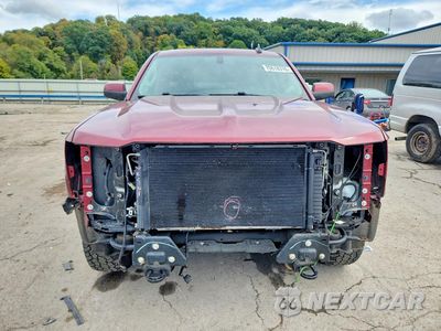 Piąte zdjęcie samochodu w środku: 2017 CHEVROLET SILVERADO K1500 LT VIN:1GCVKRECXHZ259478 - miniatura
