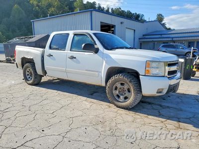 Czwarte zdjęcie samochodu z boku: 2007 CHEVROLET SILVERADO K1500 CREW CAB VIN:2GCEK13C471643784 - miniatura
