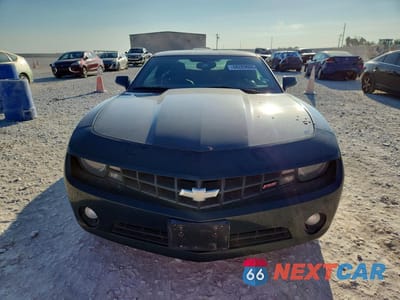 Piąte zdjęcie samochodu w środku: 2011 CHEVROLET CAMARO LT VIN:2G1FC1ED4B9174559 - miniatura