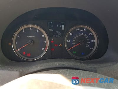 Zdjęcie 9 z 12 samochodu: 2017 HYUNDAI ACCENT SE VIN:KMHCT5AE0HU326196 - miniatura