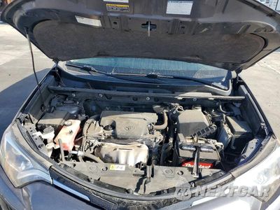 Zdjęcie 11 z 13 samochodu: 2017 TOYOTA RAV4 LE VIN:JTMZFREV1HJ100743 - miniatura