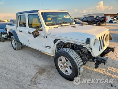 Czwarte zdjęcie samochodu z boku: 2020 JEEP GLADIATOR SPORT VIN:1C6HJTAG3LL115649 - miniatura