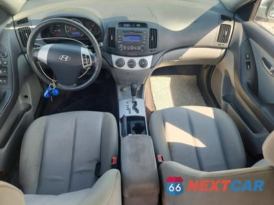 Zdjęcie 8 z 12 samochodu: 2009 HYUNDAI ELANTRA GLS VIN:KMHDU46D99U806539 - miniatura