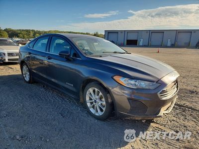 Czwarte zdjęcie samochodu z boku: 2019 FORD FUSION SE VIN:3FA6P0LU5KR189824 - miniatura