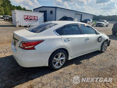 Trzecie zdjęcie samochodu z tyłu: 2015 NISSAN ALTIMA 2.5 SL VIN:1N4AL3APXFC431614 - miniatura