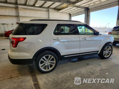 Trzecie zdjęcie samochodu z tyłu: 2017 FORD EXPLORER XLT VIN:1FM5K7D82HGB90424 - miniatura