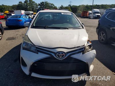Piąte zdjęcie samochodu w środku: 2015 TOYOTA YARIS 3-DOOR LE VIN:VNKJTUD31FA055073 - miniatura