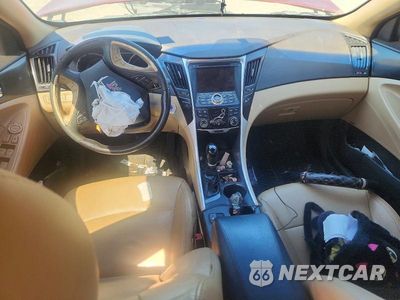 Zdjęcie 8 z 12 samochodu: 2013 HYUNDAI SONATA LIMITED VIN:5NPEC4AC4DH535404 - miniatura